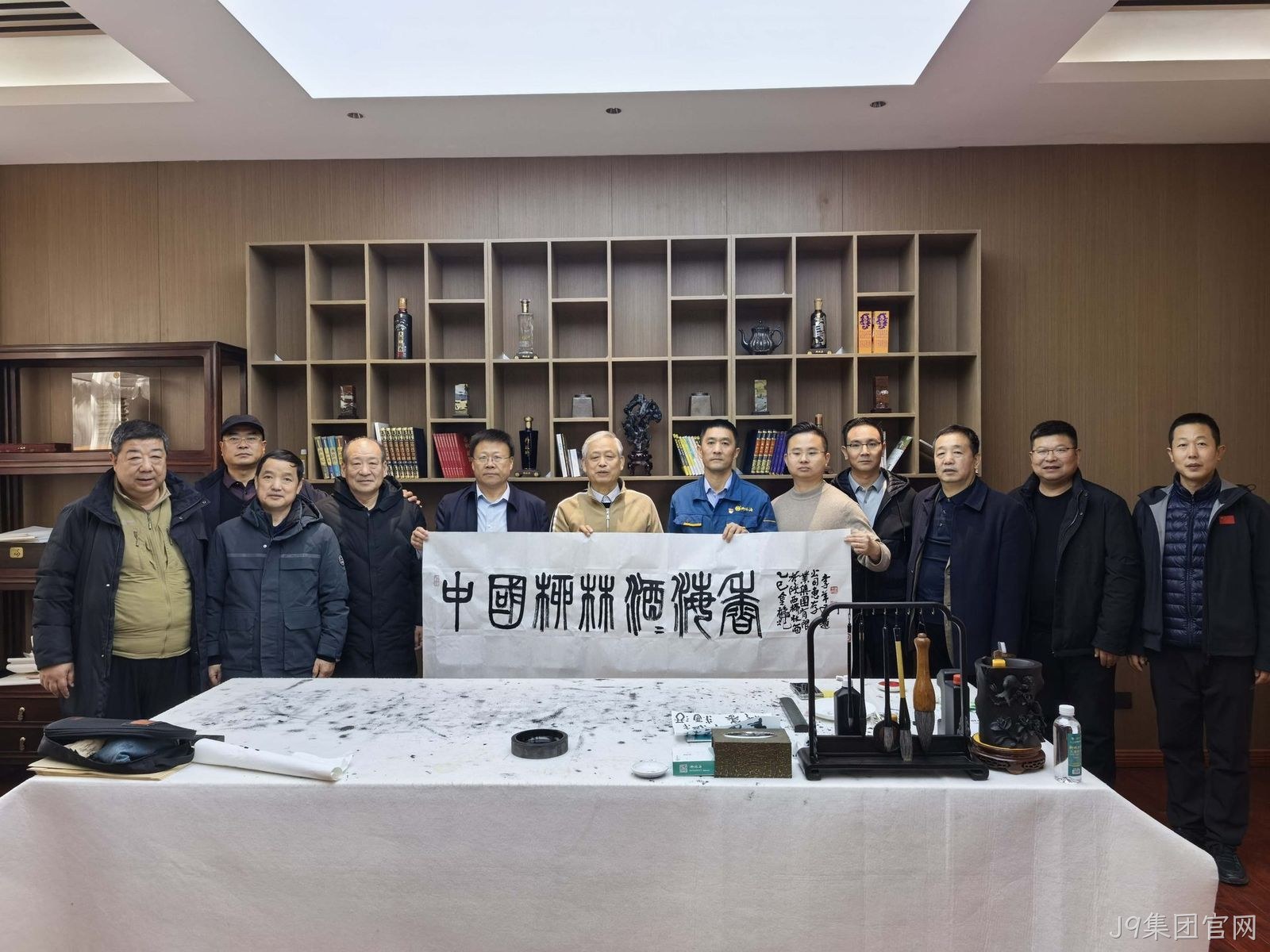  中国文化产业战略协会副主席李羊民一行莅临J9集团官网参观交流